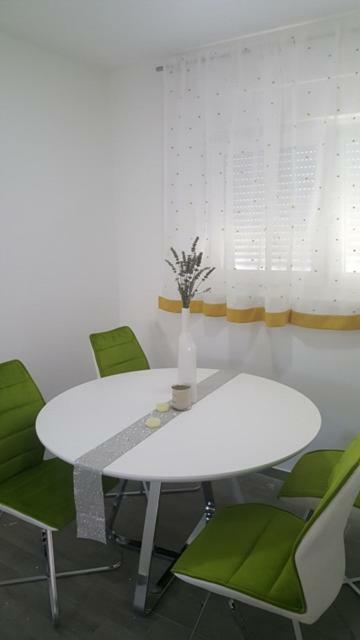 Apartments Venerea Нин Экстерьер фото